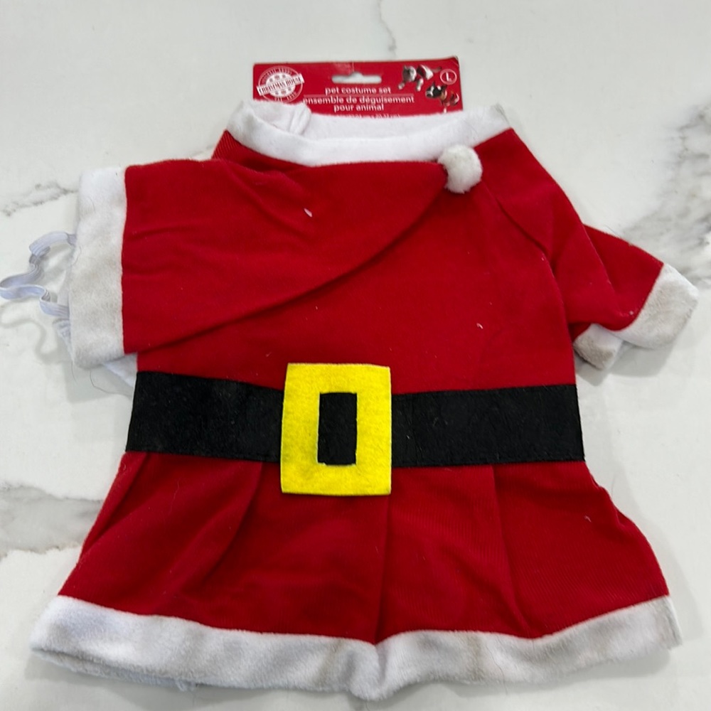 New With Tags Pet Costume Set Santa Clause. Size L
